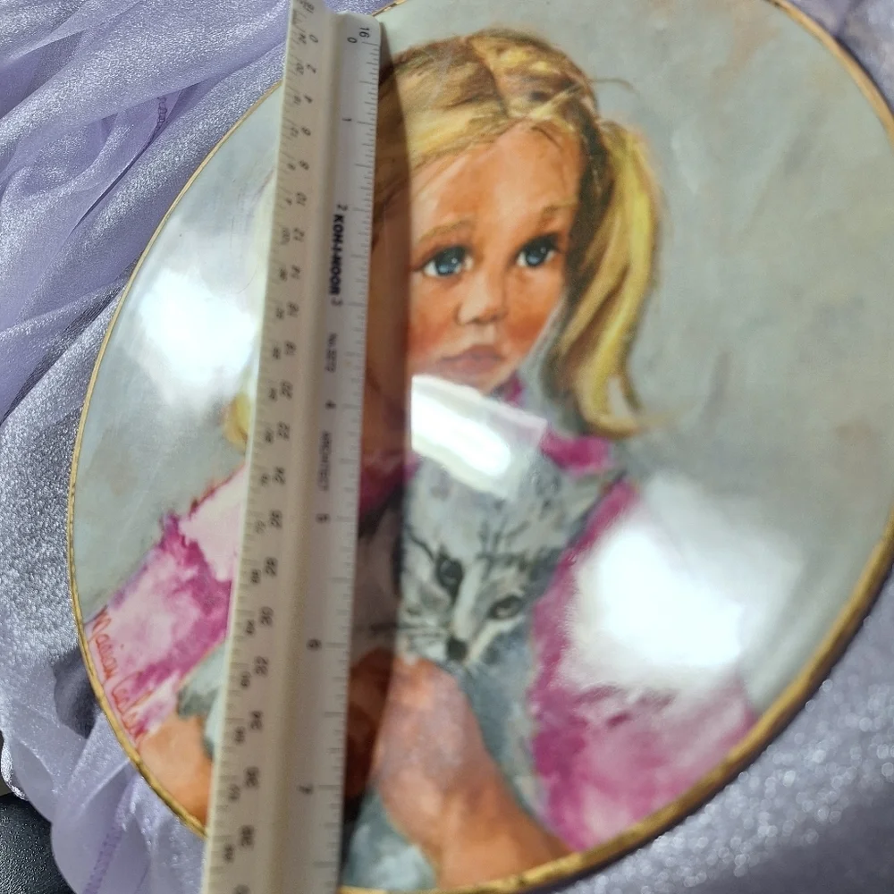 JENNIFER AND JENNY FUR 1978  Plate